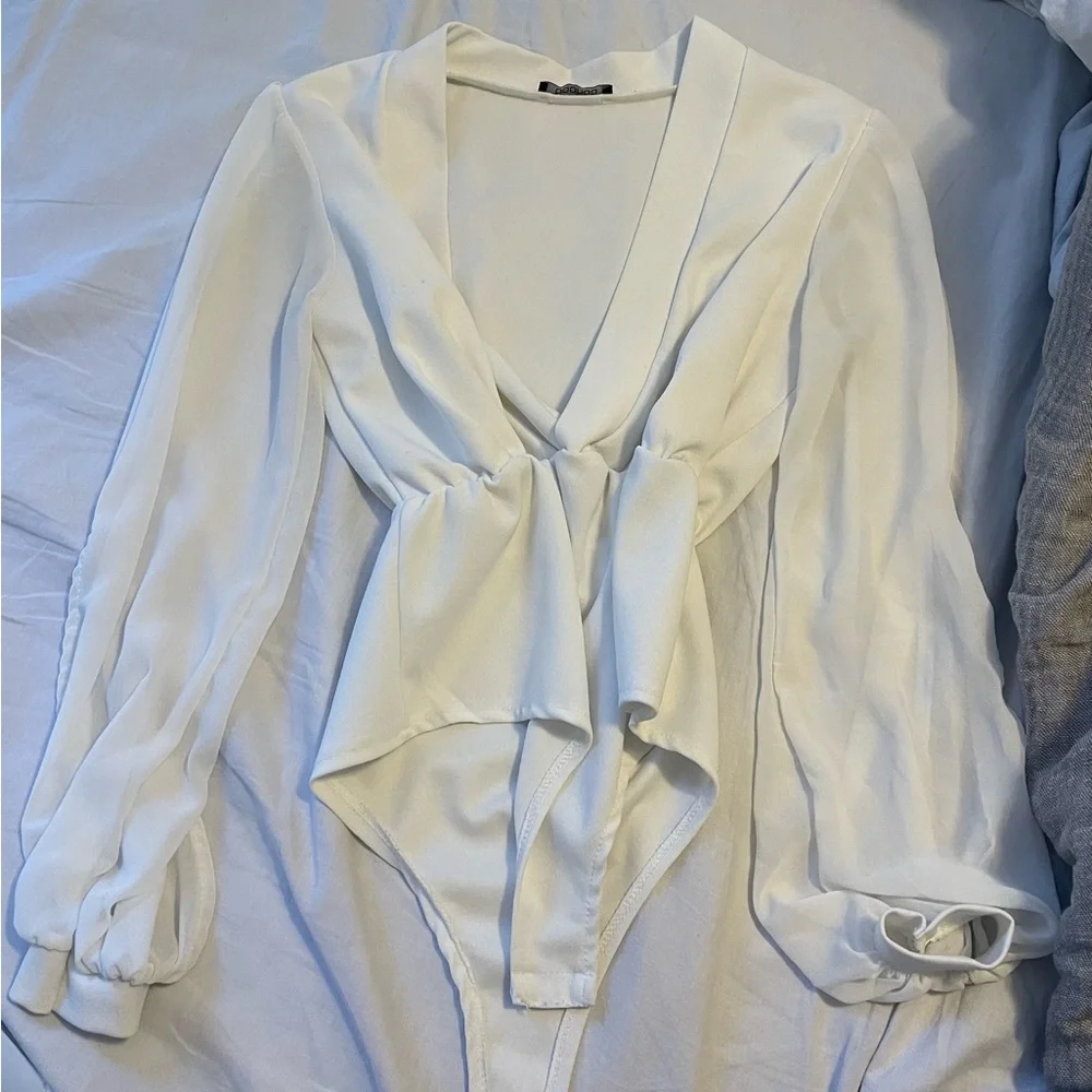 Boohoo long sleeve bodysuit mesh arms - Picture 4 of 10